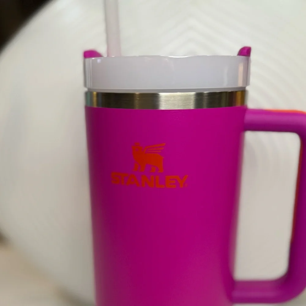 Color Sold Out! Stanley Vivid Violet Quencher H2.0 40oz Tumbler with Handle NWT - Picture 4 of 15